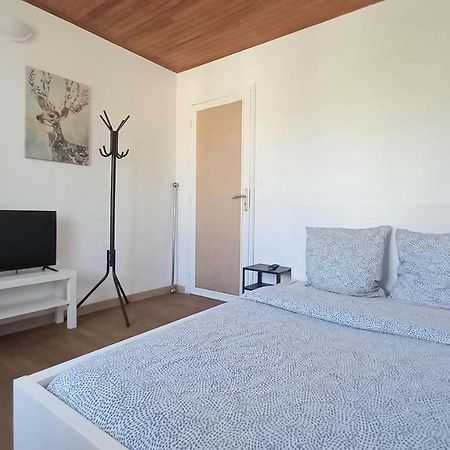 Super Appartement Au Centre Ville De Rosny Sous Bois Exterior foto