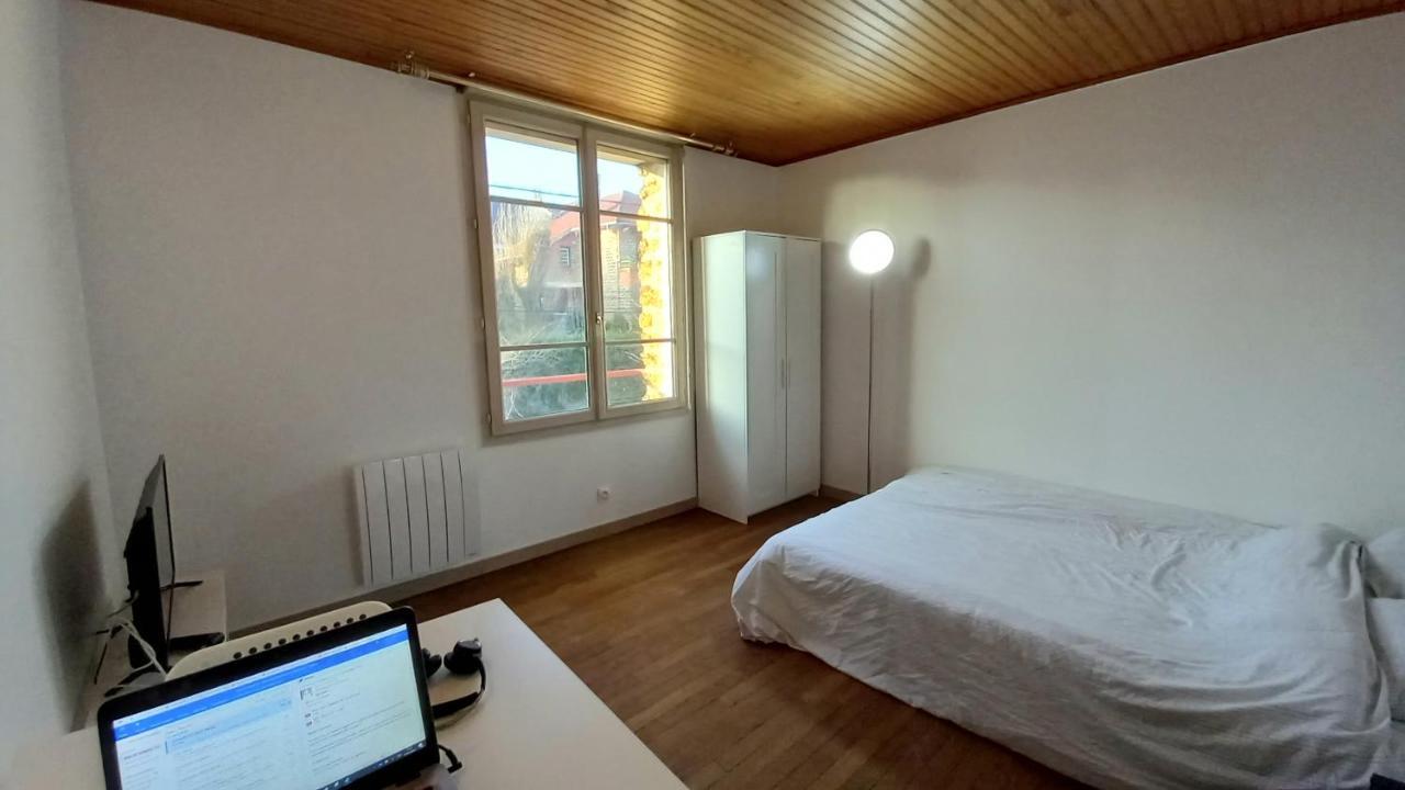 Super Appartement Au Centre Ville De Rosny Sous Bois Exterior foto